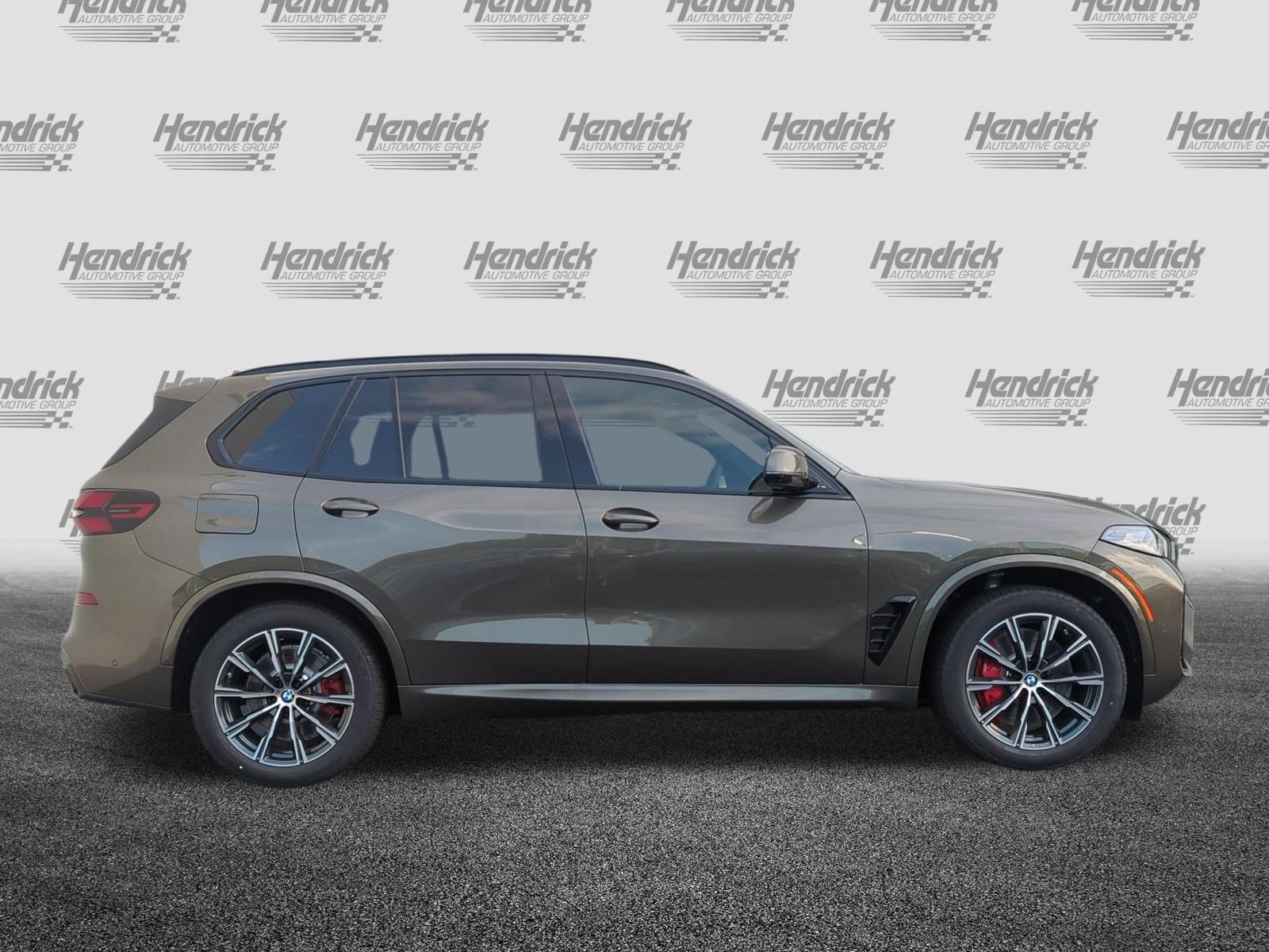New 2026 BMW X5 xDrive50e w/ M Sport Package AWD/4WD image 11