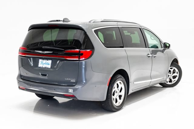 Used 2021 Chrysler Pacifica Limited w/ Premium & Safety Sphere Group AWD/4WD image 36