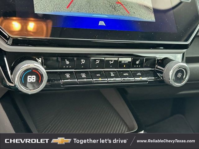 New 2027 Chevrolet Bolt LT w/ Comfort Package FWD image 18