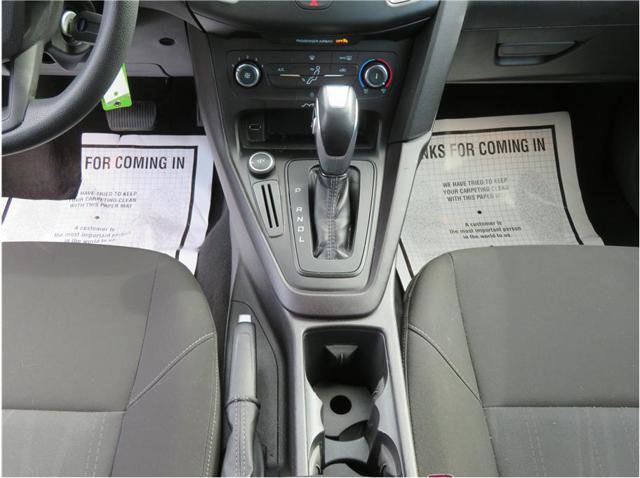 Used 2015 Ford Focus SE image 8