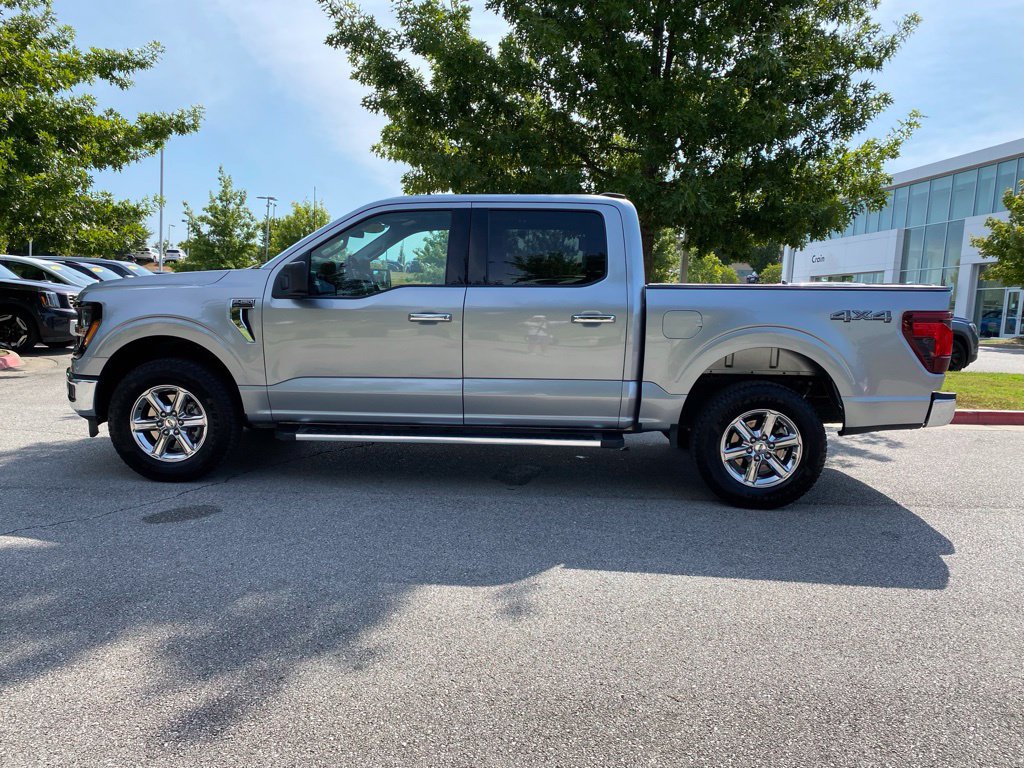 Used 2025 Ford F150 XLT w/ Equipment Group 301A Standard AWD/4WD image 4