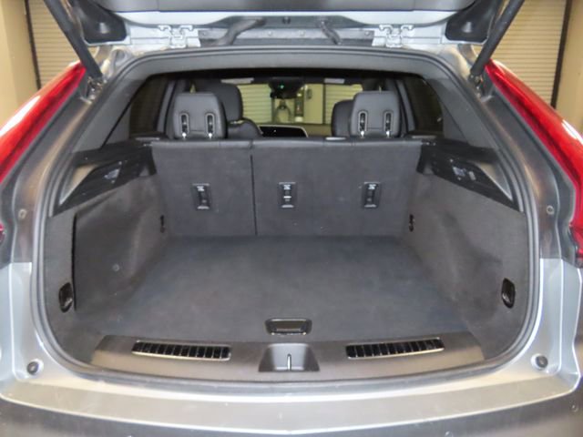 Certified 2025 Cadillac XT4 Premium Luxury image 23