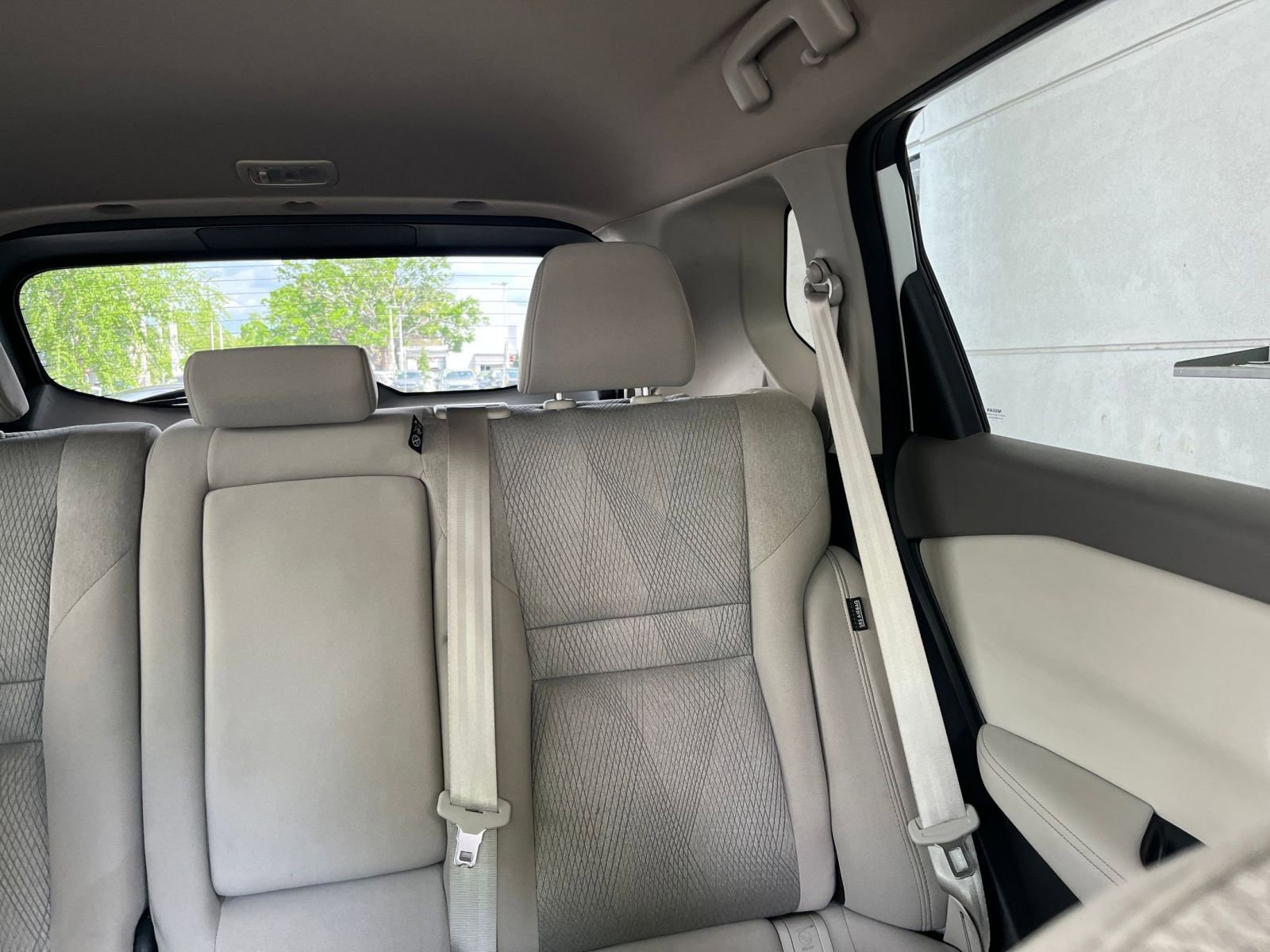 Used 2025 Nissan Rogue SV FWD image 38