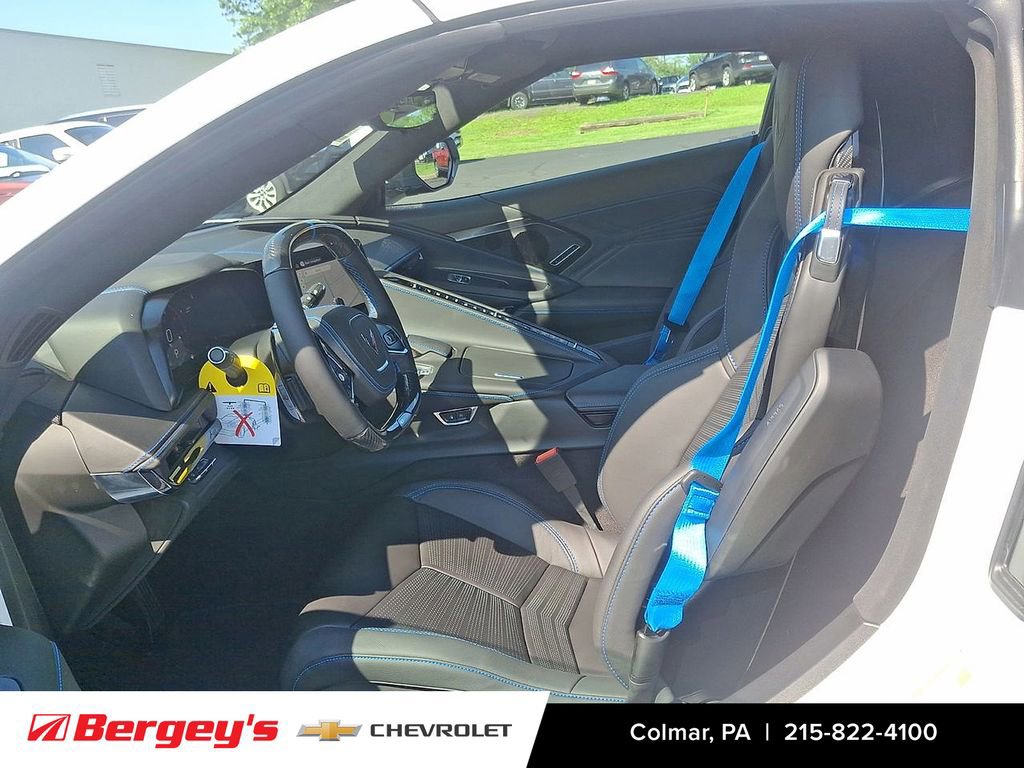 New 2025 Chevrolet Corvette E-Ray image 15