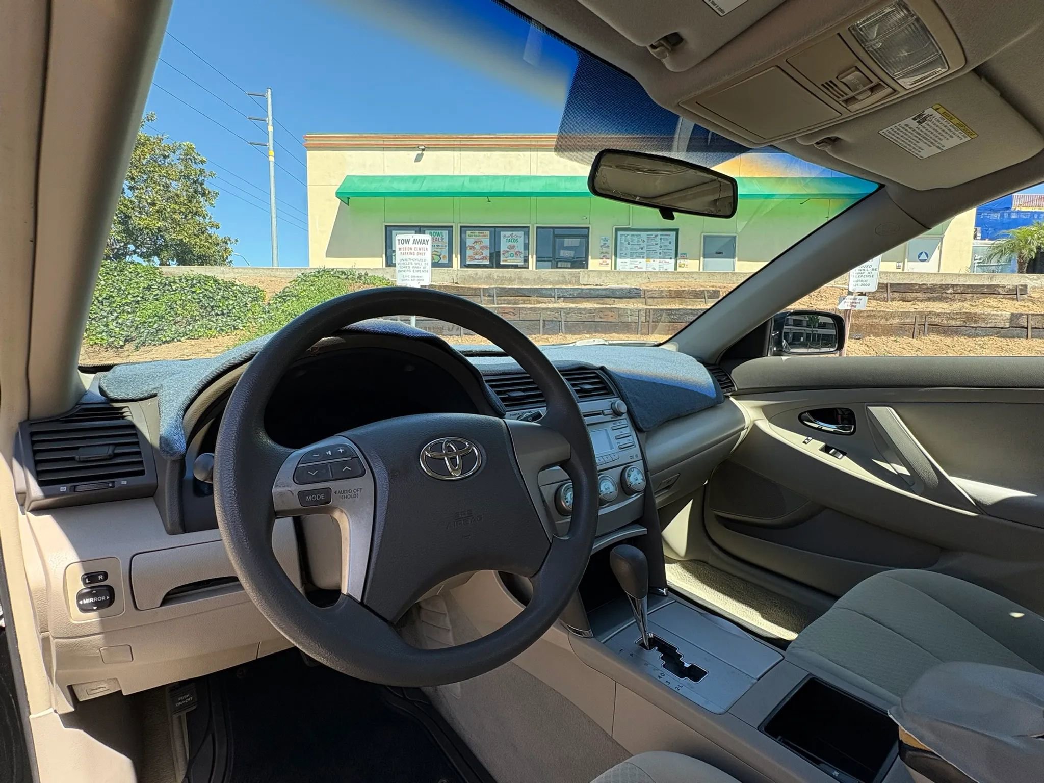 Used 2008 Toyota Camry LE image 9