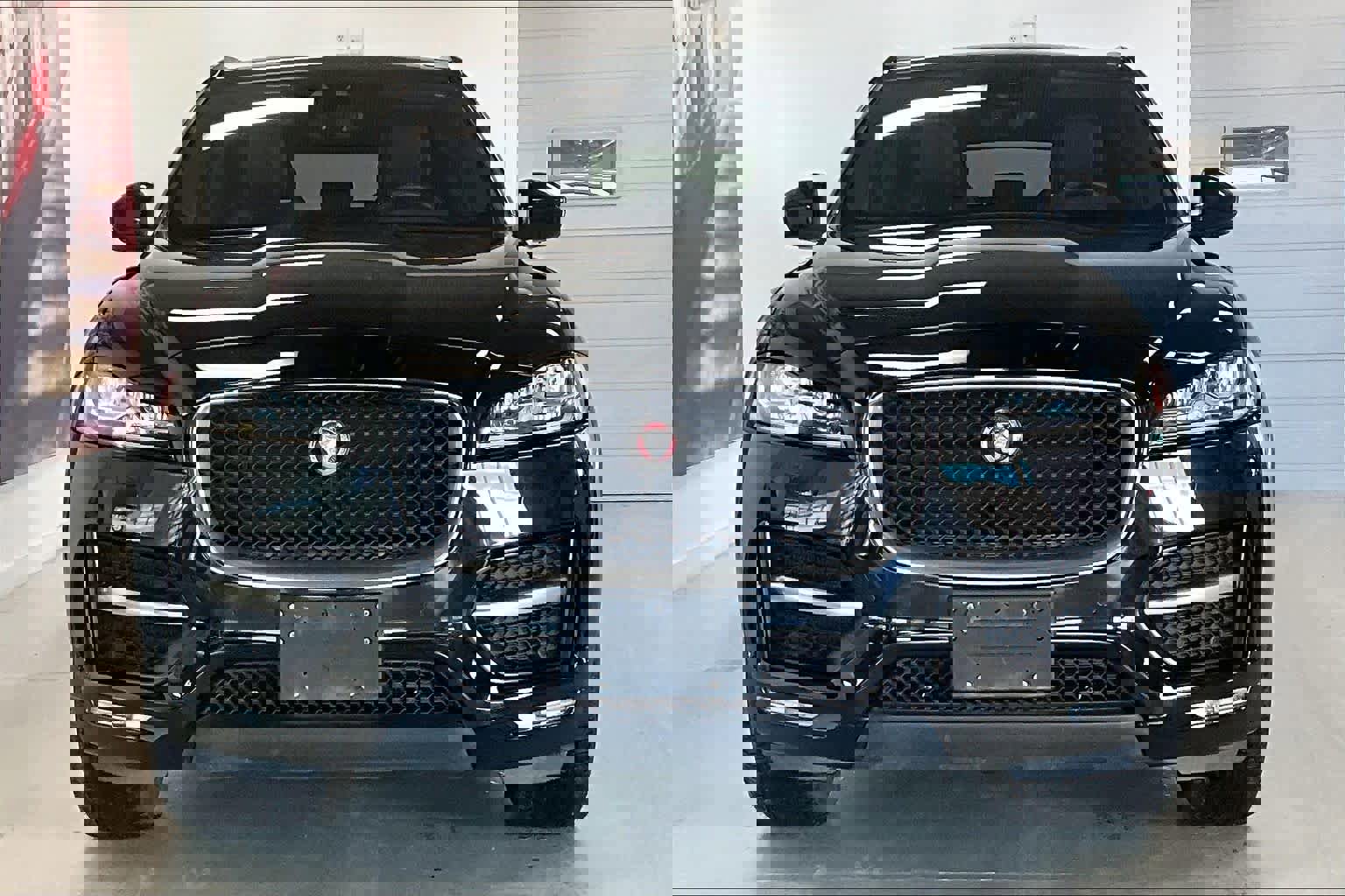 Used 2020 Jaguar F-PACE R-Sport image 6