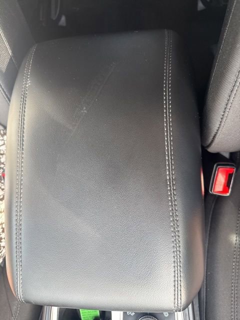 Used 2023 Ford Explorer XLT AWD/4WD image 22