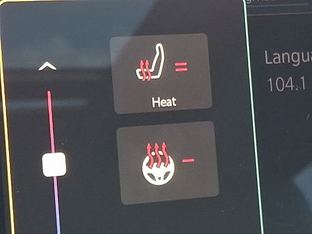 Used 2024 Jeep Compass Latitude w/ Sun and Sound Group image 25