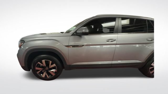 Certified 2023 Volkswagen Atlas Cross Sport SE FWD image 5