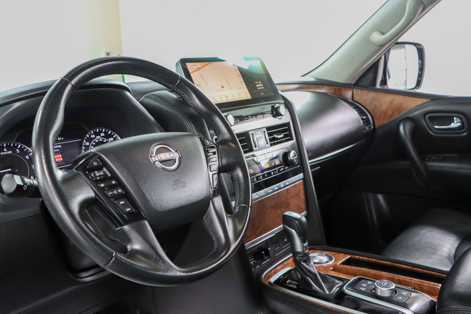 Used 2022 Nissan Armada SL image 24