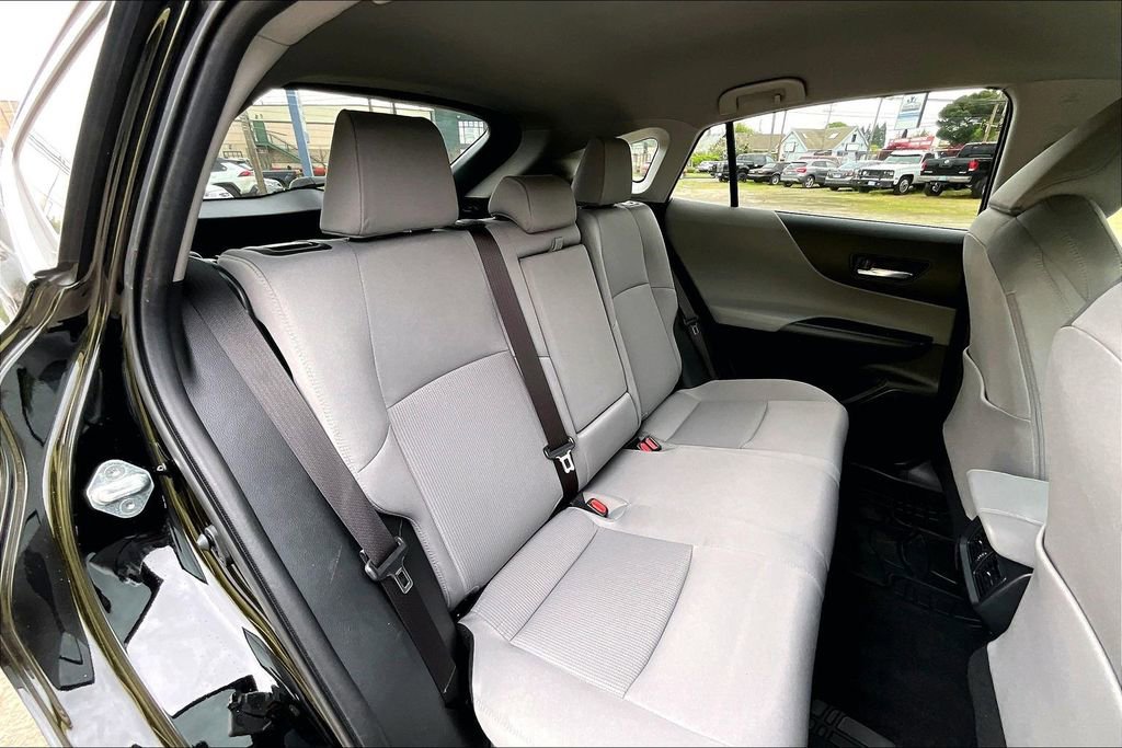 Used 2023 Toyota Venza LE AWD/4WD image 20