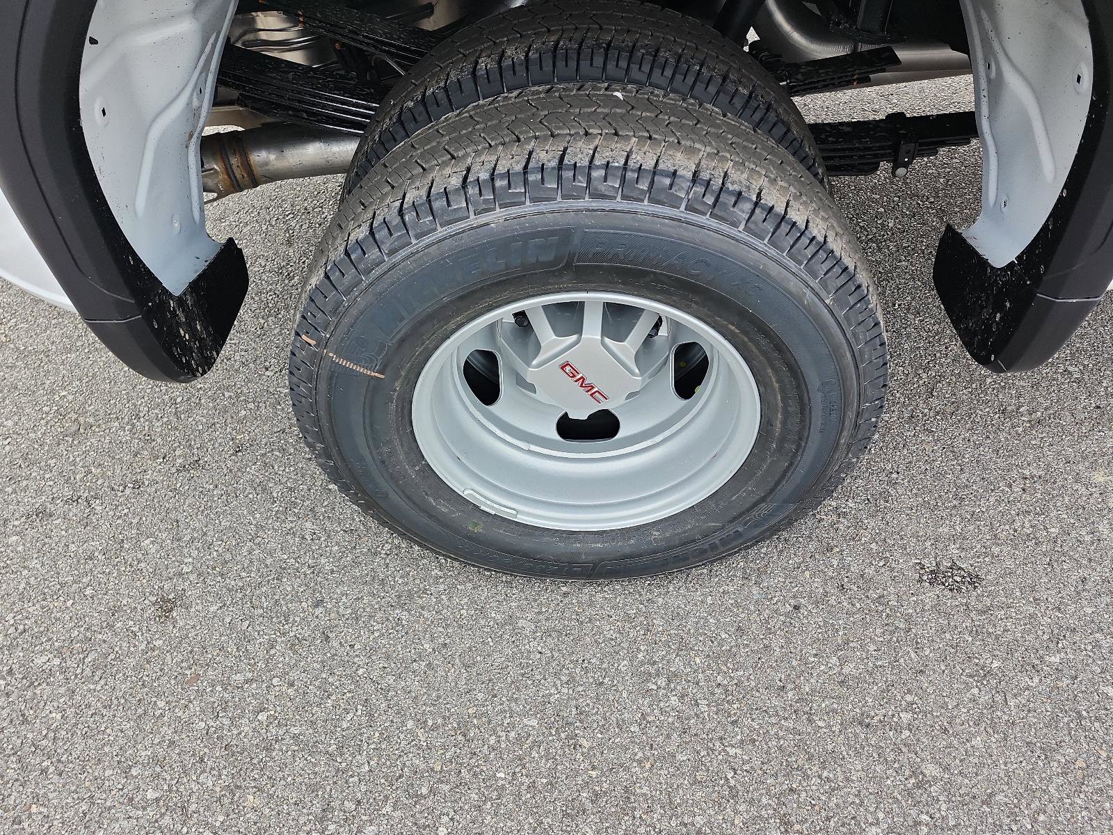 New 2026 GMC Sierra 3500 Pro image 5