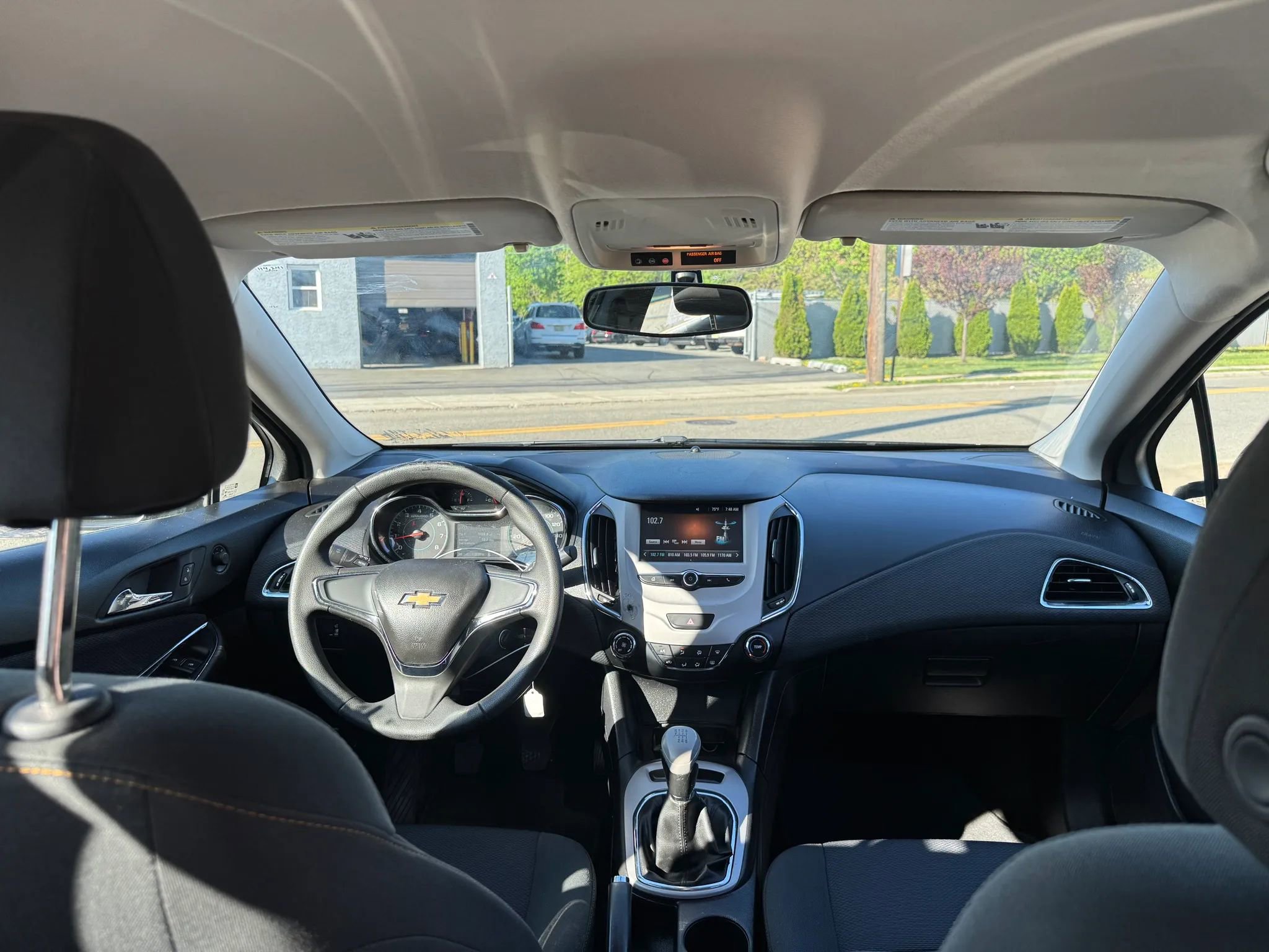Used 2018 Chevrolet Cruze LS FWD image 19