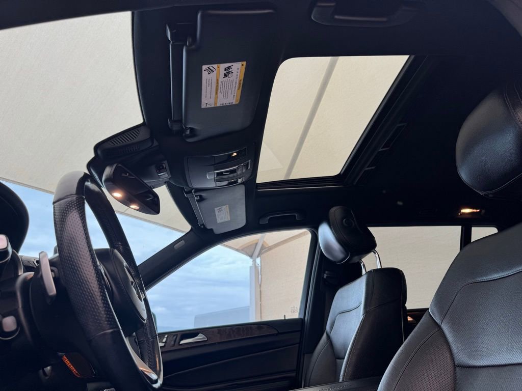 Used 2017 Mercedes-Benz GLS 450 4MATIC image 35