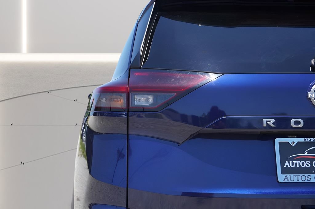 Used 2024 Nissan Rogue SV FWD image 41