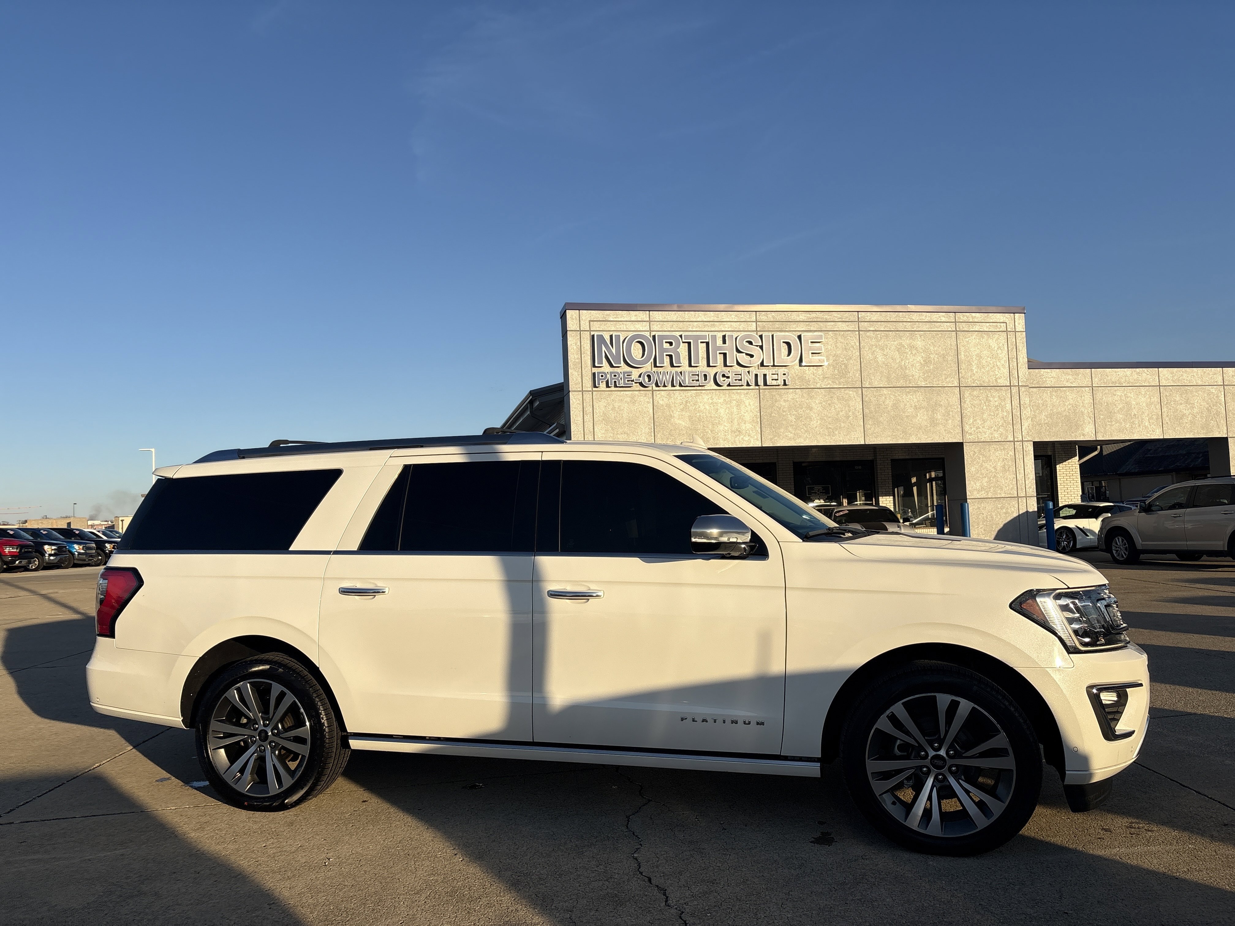 Used 2020 Ford Expedition Max Platinum image 3