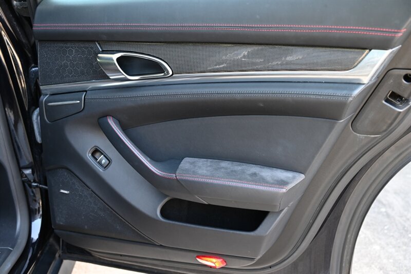 Used 2015 Porsche Panamera GTS AWD/4WD image 24