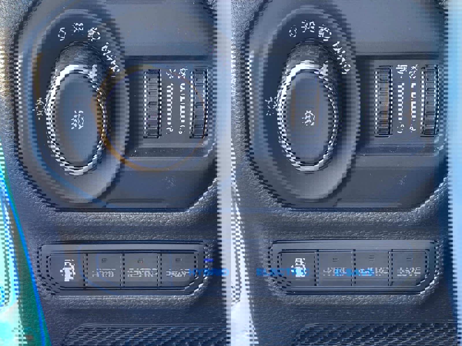 Certified 2022 Jeep Wrangler Unlimited Sahara w/ Cold Weather Group image 22