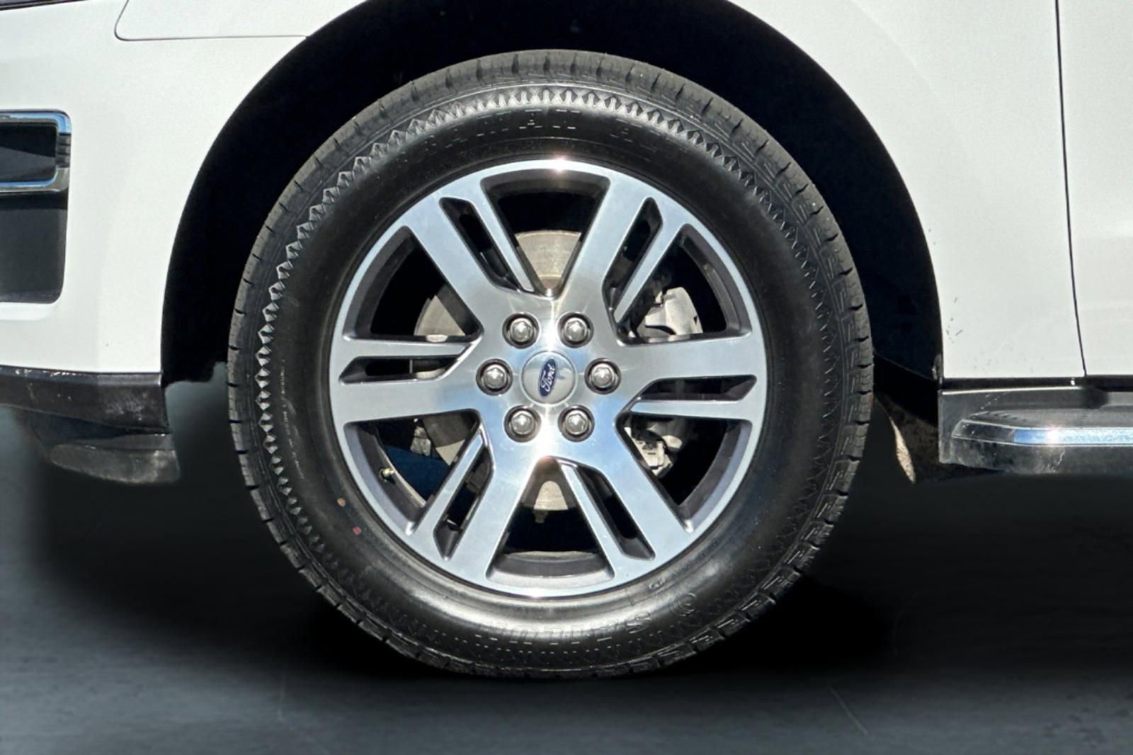 Used 2023 Ford Expedition Limited image 33