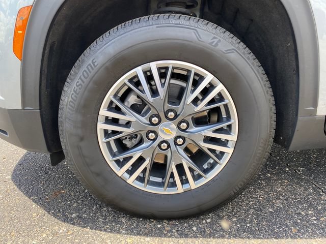 Certified 2025 Chevrolet Traverse LT w/ Driver Confidence Package AWD/4WD image 24