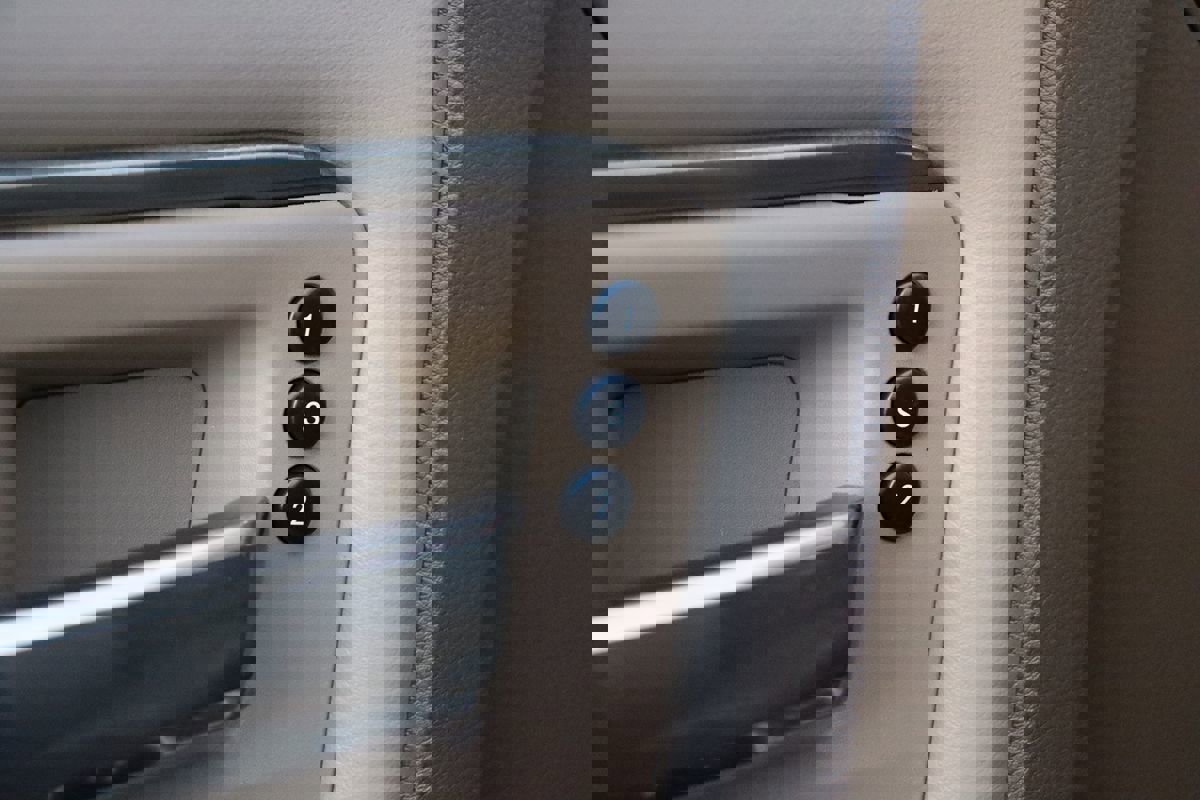 Used 2020 RAM 3500 Limited image 44