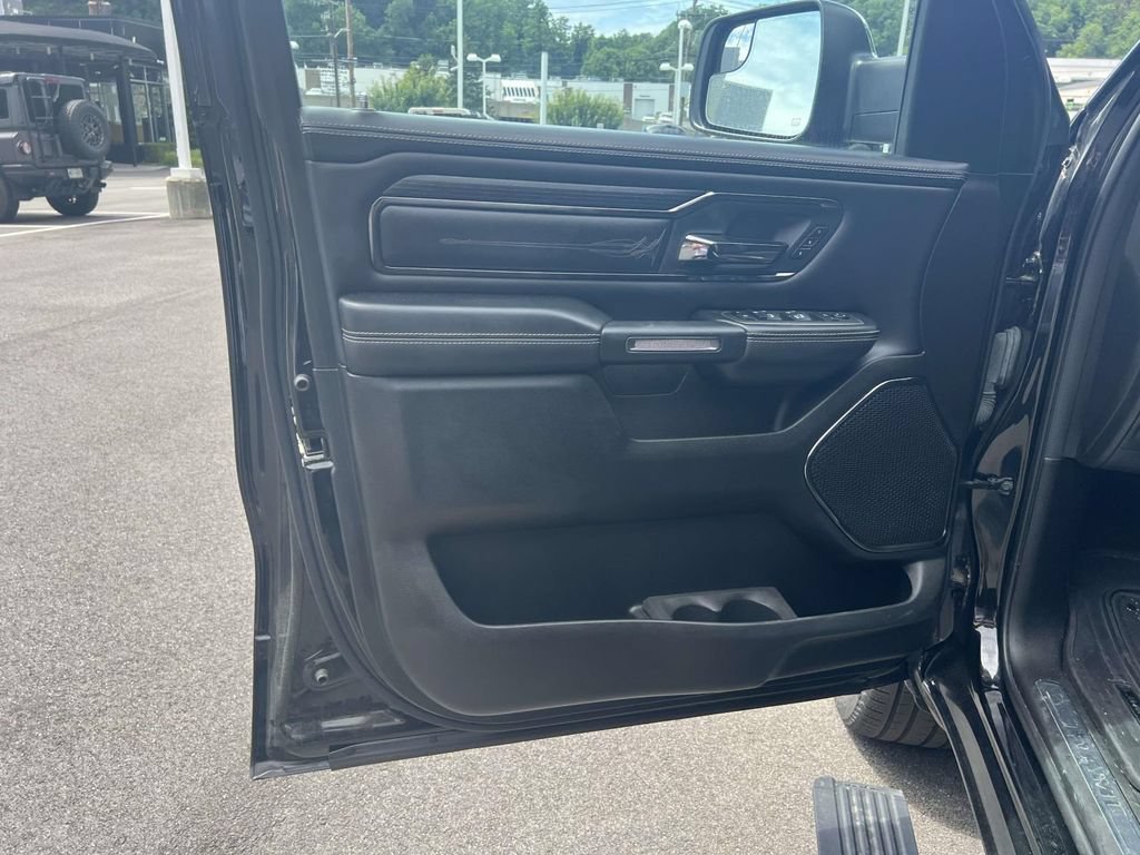 Used 2022 RAM 1500 Limited w/ Body Color Bumper Group AWD/4WD image 15