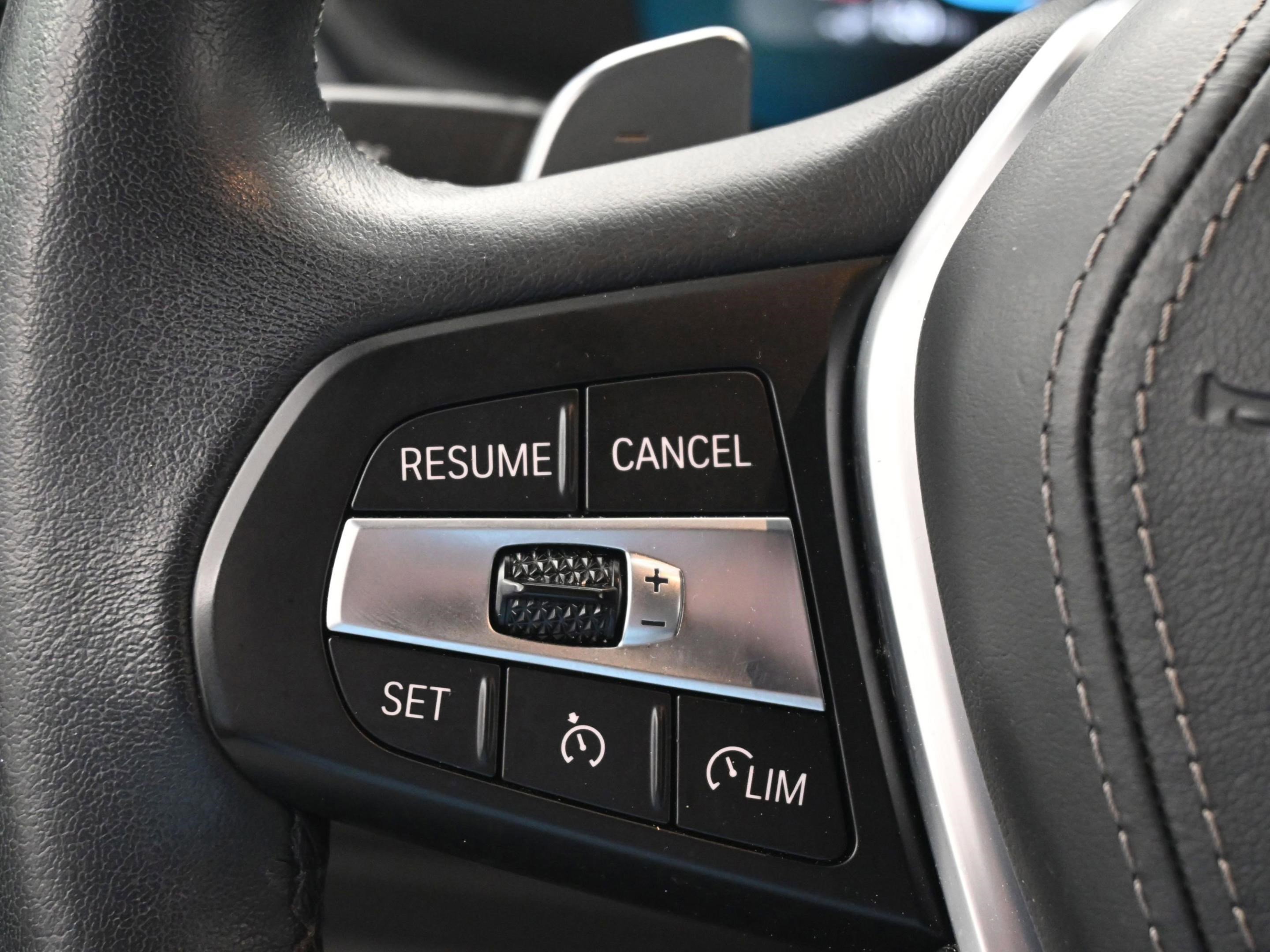 Used 2022 BMW X5 xDrive45e w/ Parking Assistance Package image 38