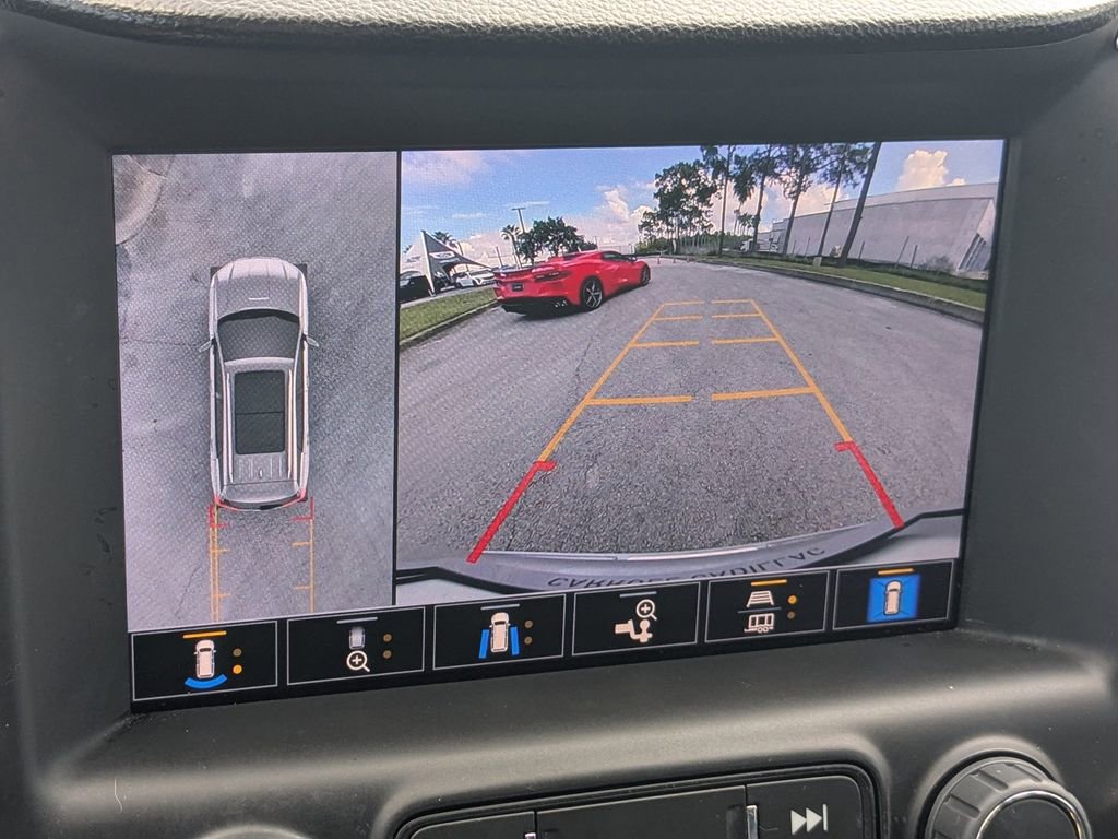 Used 2022 GMC Terrain SLT w/ Infotainment Package II image 23