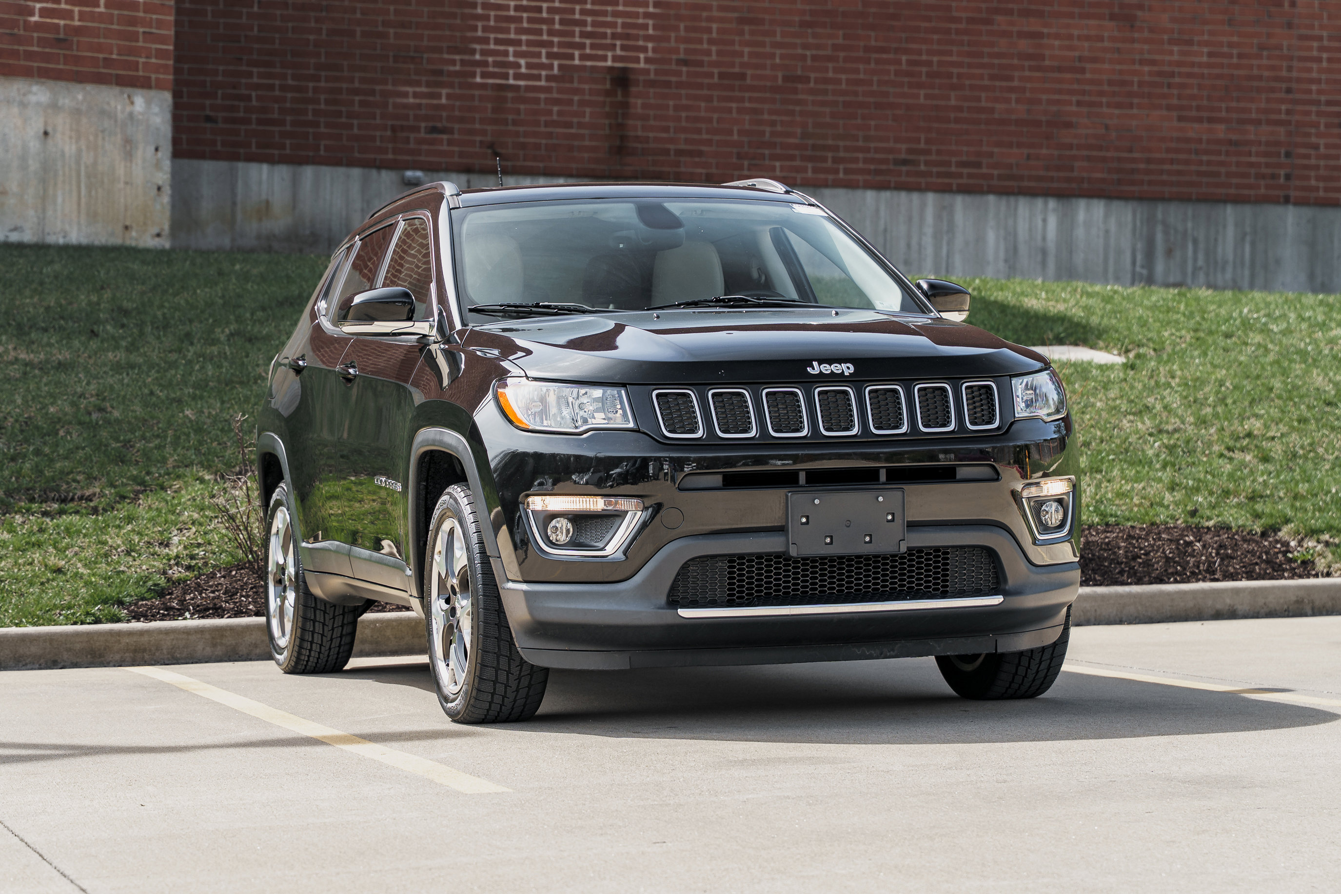 Used 2018 Jeep Compass Limited w/ Navigation Group
