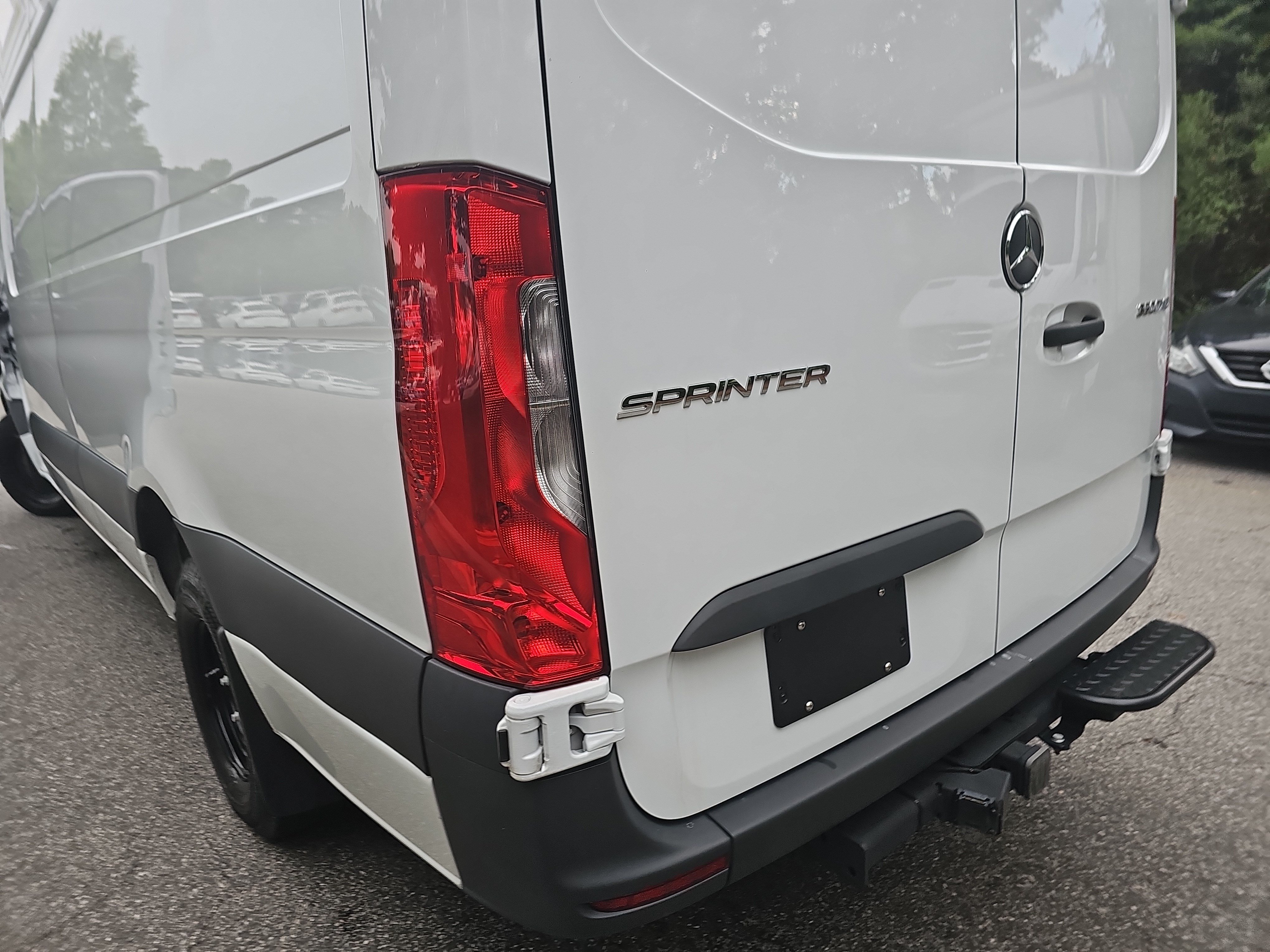 Used 2025 Mercedes-Benz Sprinter 3500 image 30