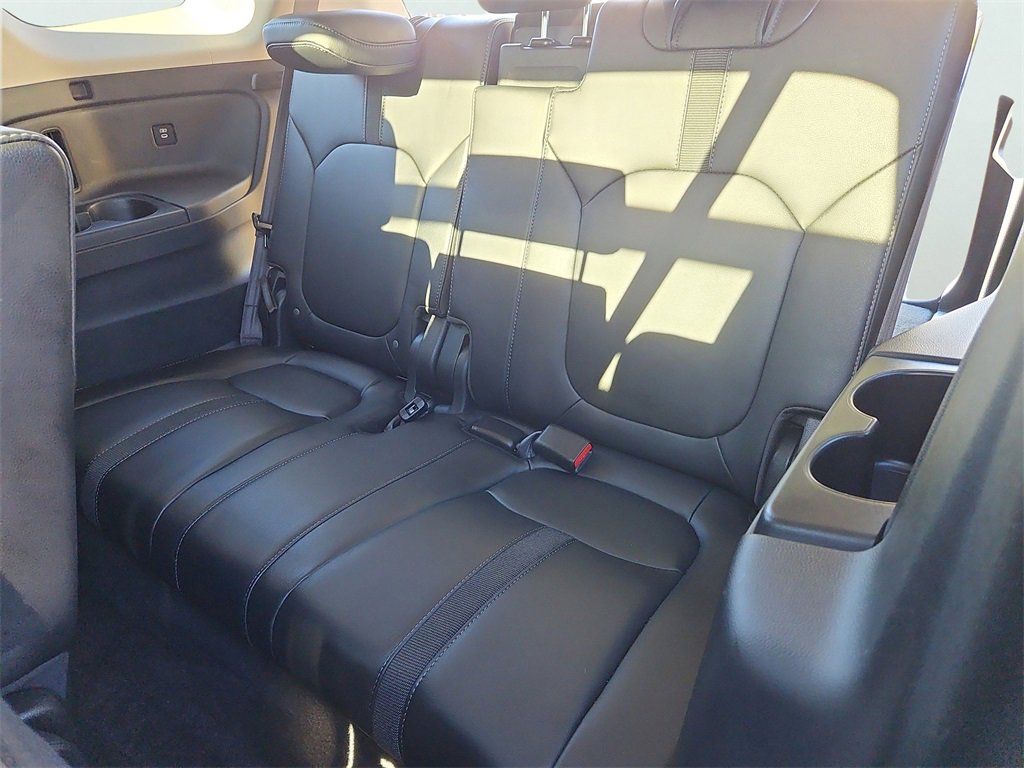 Certified 2025 Honda Pilot Touring image 34