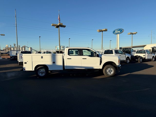 New 2026 Ford F250 XL w/ XL Chrome Package image 2