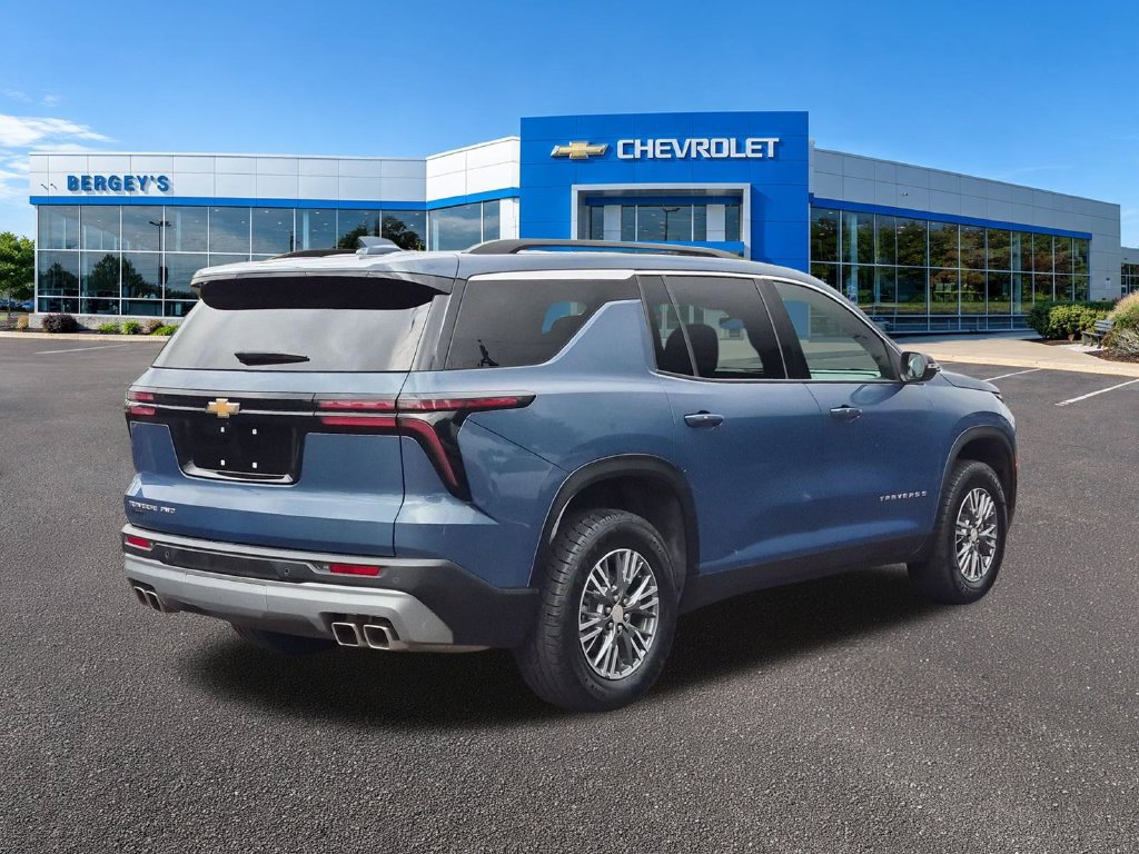 Certified 2025 Chevrolet Traverse LT AWD/4WD image 8