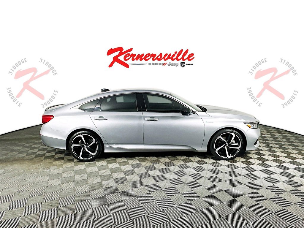 Used 2022 Honda Accord Sport image 8
