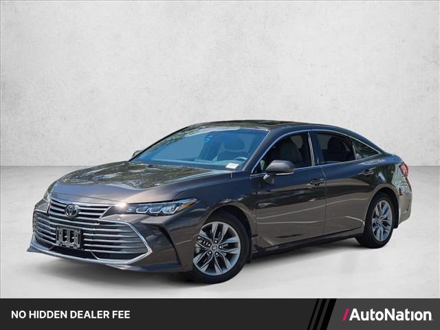 Used 2020 Toyota Avalon XLE w/ Moonroof Package FWD image 1