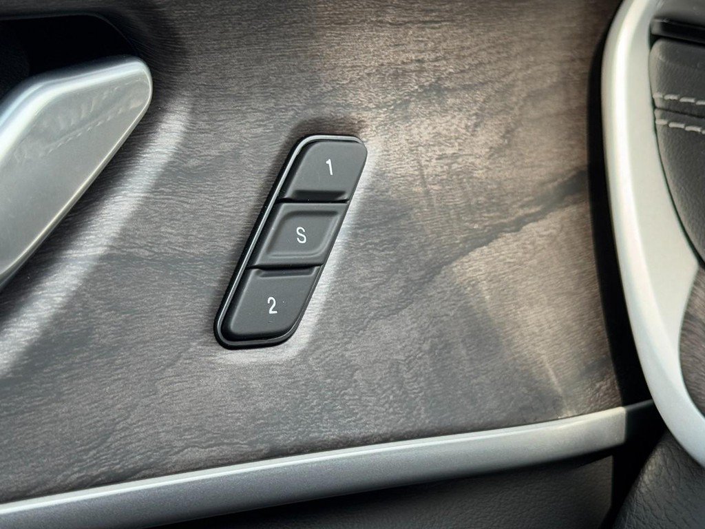 New 2026 Jeep Grand Cherokee L Limited AWD/4WD image 13