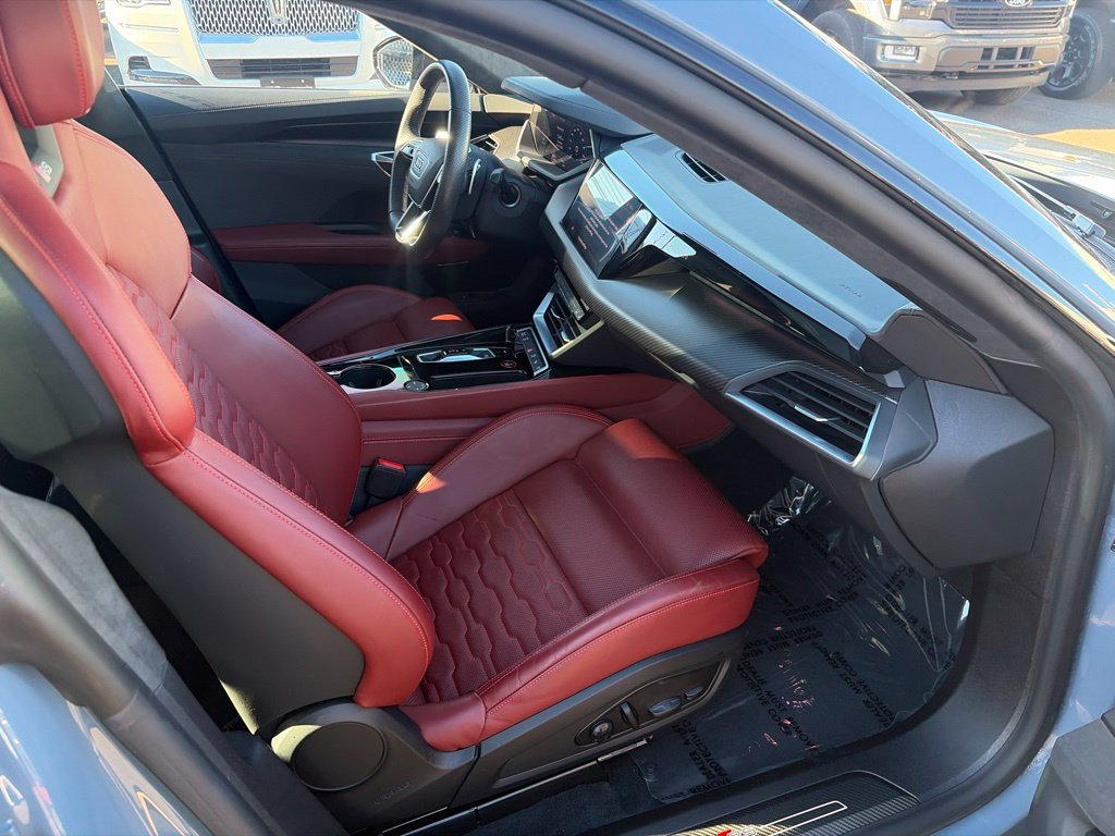 Used 2024 Audi RS e-tron GT w/ Carbon Performance Package AWD/4WD image 18
