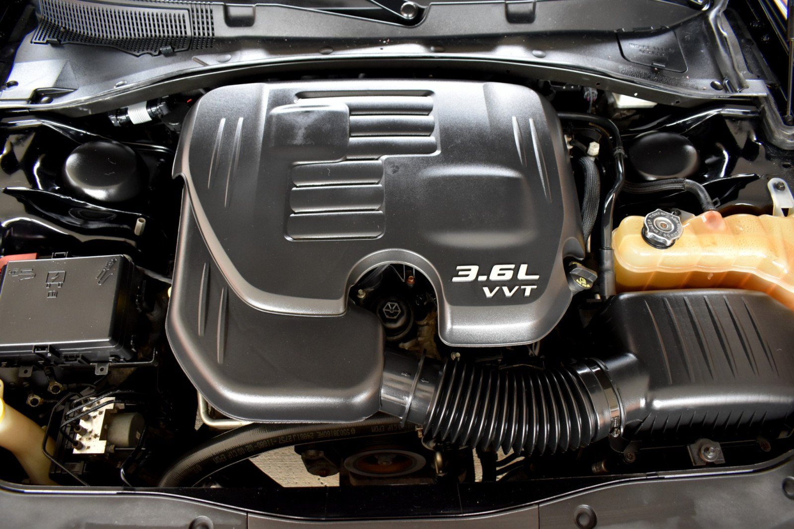 Used 2018 Dodge Charger SXT Plus RWD image 45