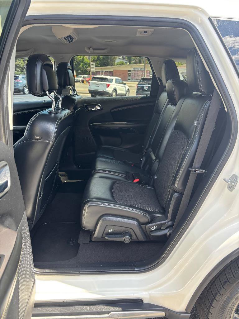 Used 2015 Dodge Journey Crossroad w/ Flexible Seating Group FWD image 25