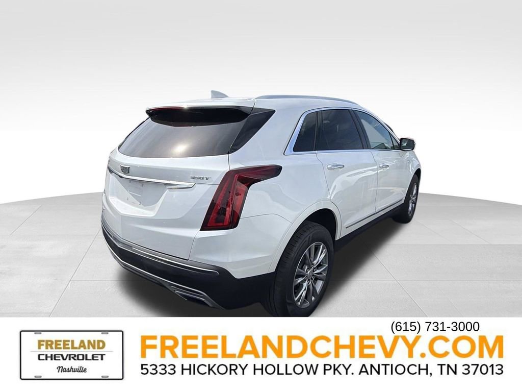 Used 2022 Cadillac XT5 Premium Luxury AWD/4WD image 2