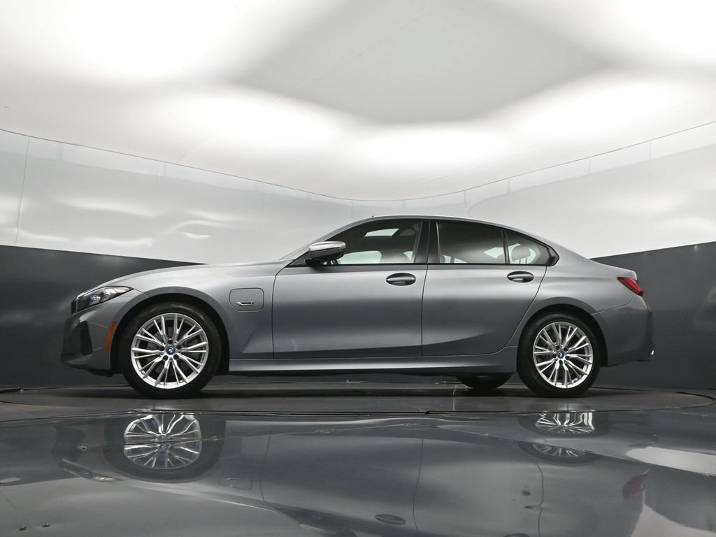 Certified 2023 BMW 330e xDrive AWD/4WD image 39