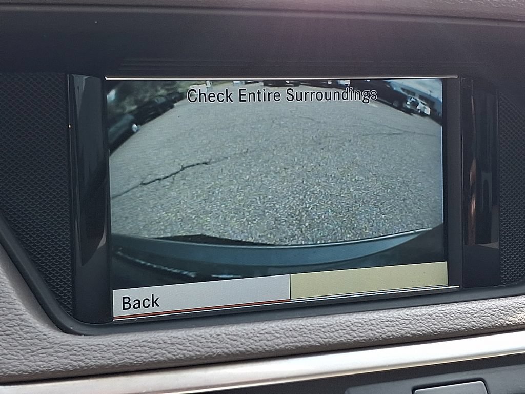 Used 2010 Mercedes-Benz E 350 4MATIC Sedan image 18