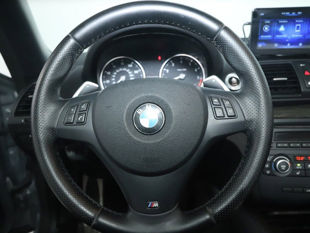 Used 2013 BMW 135i Convertible image 25