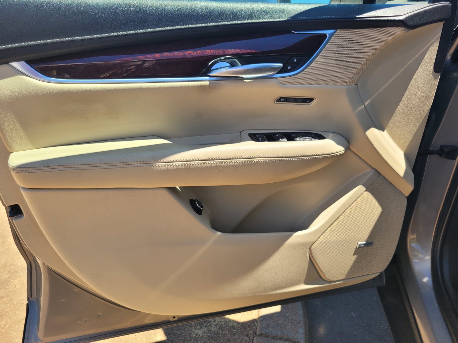 Used 2019 Cadillac XT5 Luxury FWD image 14