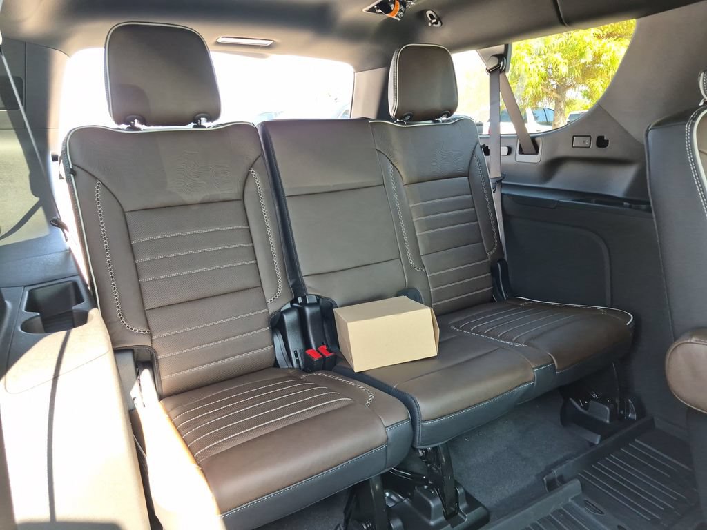New 2026 GMC Yukon XL Denali Ultimate w/ LPO, Floor Liner Package AWD/4WD image 41