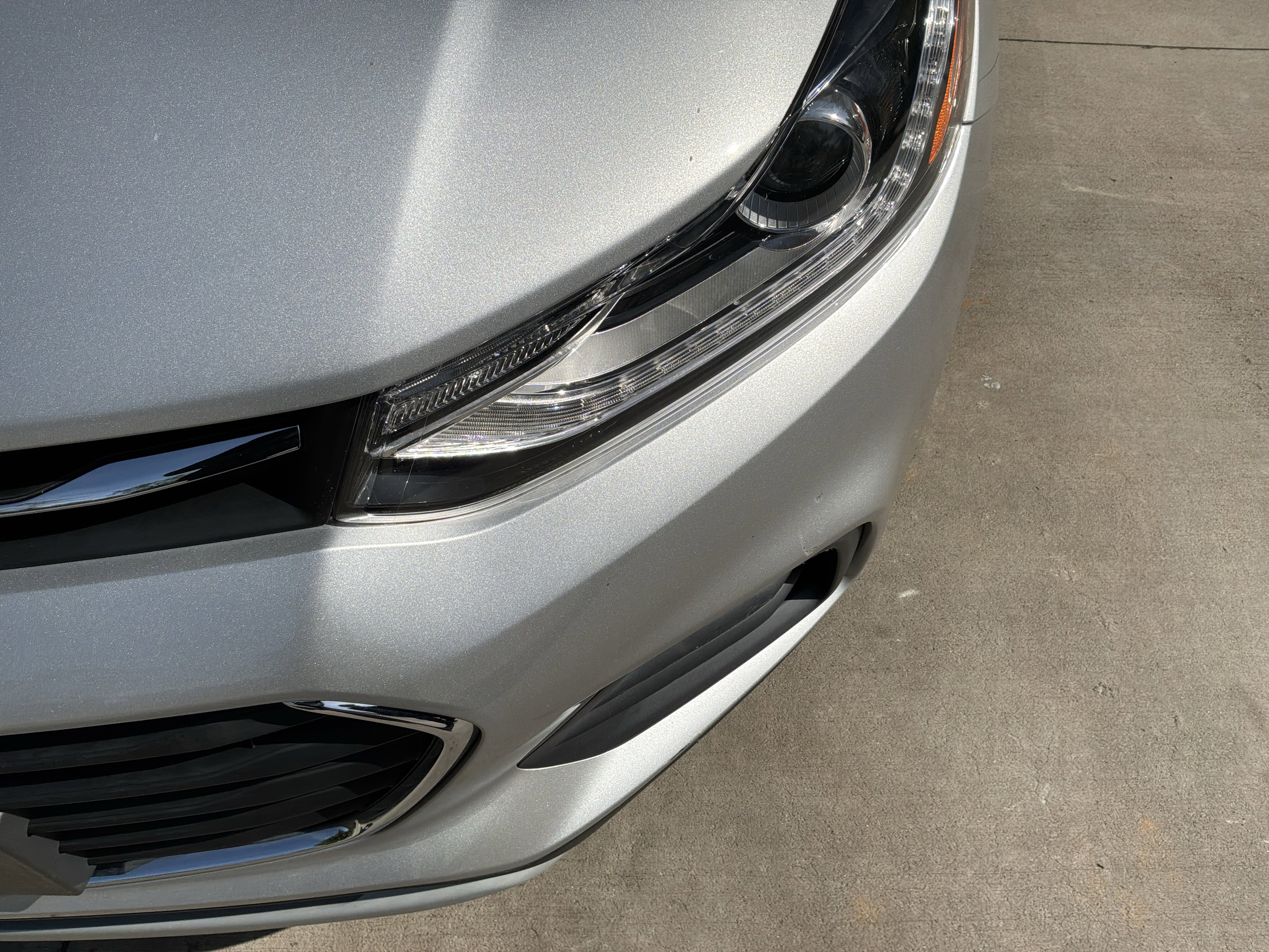 Used 2021 Chevrolet Trax LT w/ Driver Confidence Package image 6