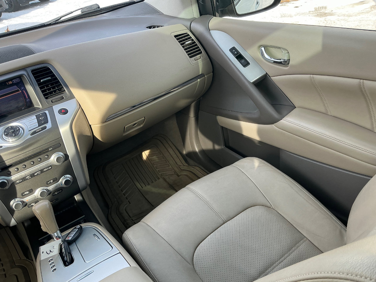 Used 2013 Nissan Murano SL w/ Navigation Pkg image 18