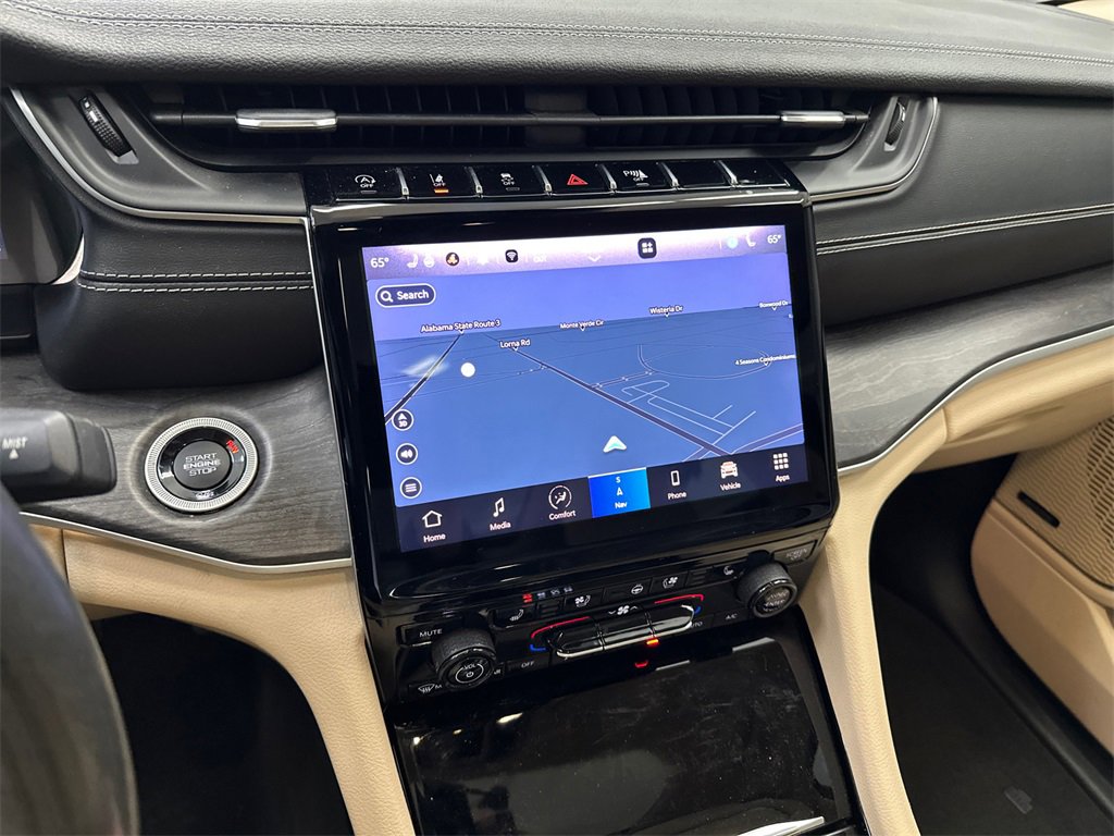 Used 2021 Jeep Grand Cherokee L Limited w/ Luxury Tech Group II image 31