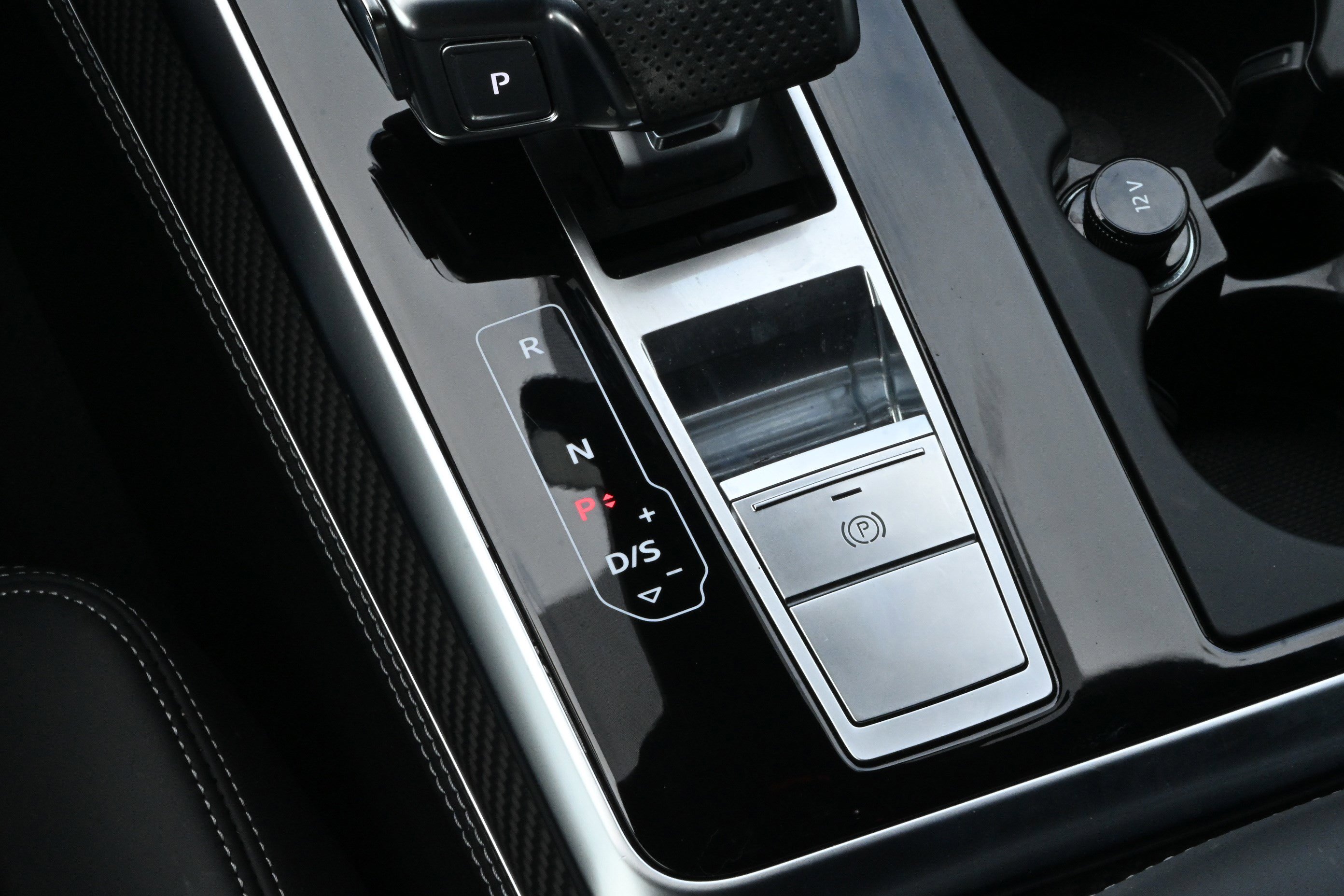 Used 2025 Audi SQ7 Prestige image 24