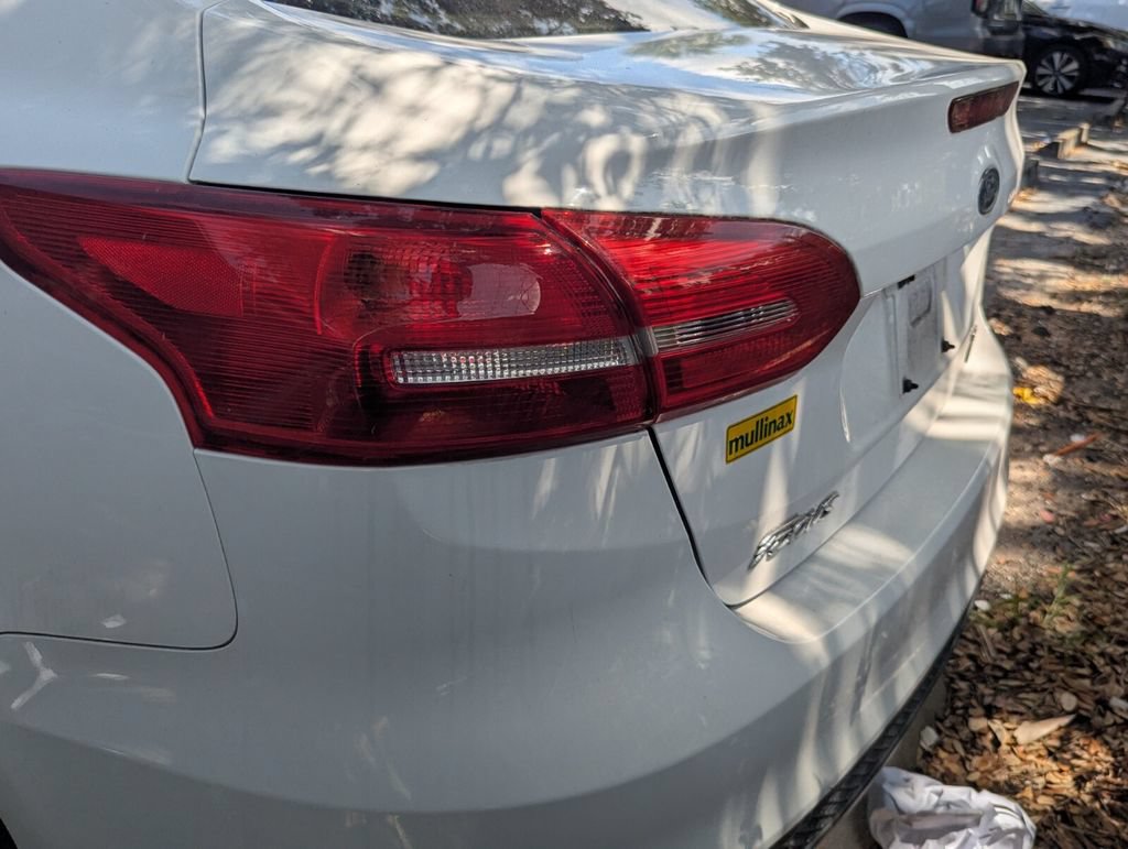 Used 2018 Ford Focus SE FWD image 10